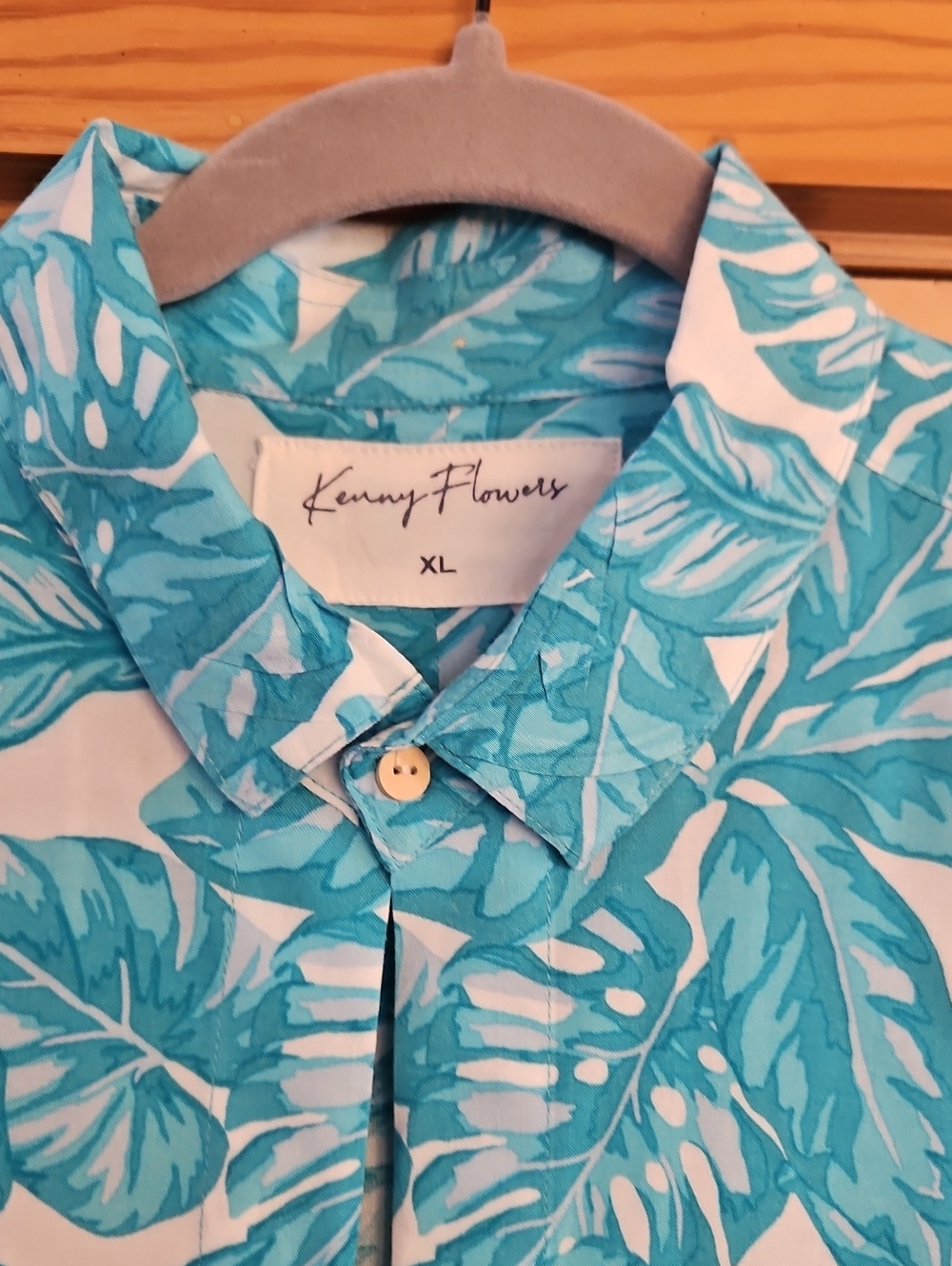 Kenny Flowers Tropical Leaf Short-Sleeve Button-Up - Turquoise/White